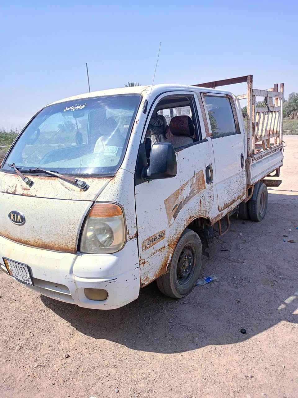 كيه بنكو دبه لقماره 2006 مكينه وكير مكفولات حداديه جديده محرك 3000 رقم بصره مكان السياره البصرة
السعر 65 وبيه مجال رقم الهاتف ***********
