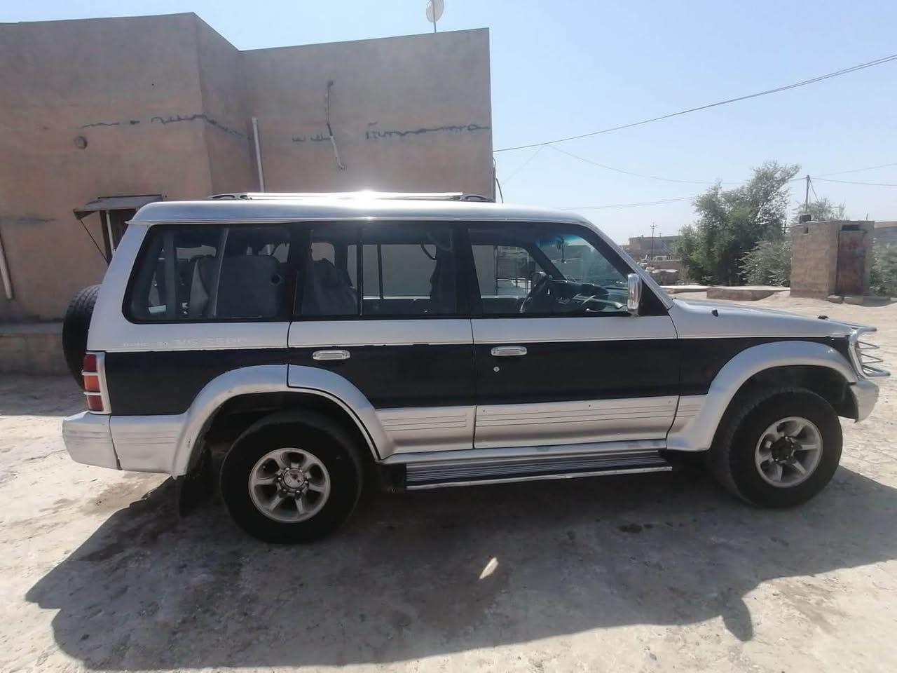 السلام عليكم سياره باجيرو للبيع كير ومحرك ستاركس گاز مسجله بسمي  وشرط التحويل السعر 35$ للستفسار

‭***********‬
