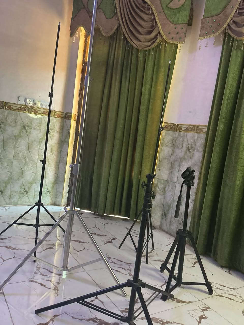 سلام عليكم ستانات مال تصوير موجودات أي استفسار مراسله صفحه او رقم هاتف ***********
