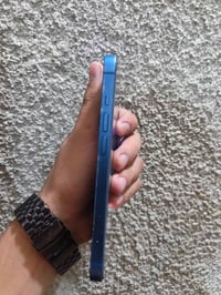 ايفون ١٣ • ١٢٨ • بطارية ٨٠٪