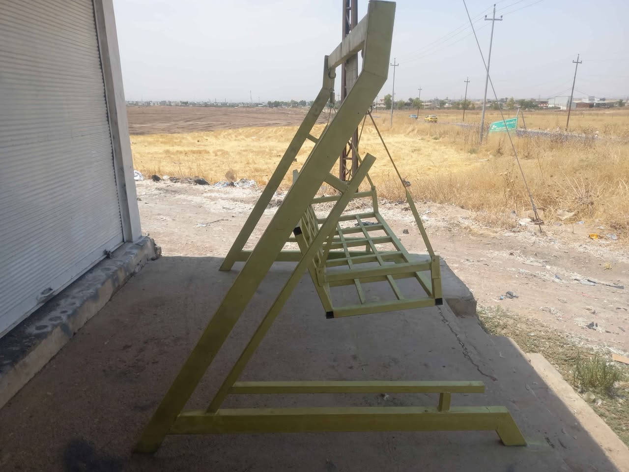 مرجوحه للبيع جديده السعر ١٥٠ ألف العنوان موصل حي الصدام بعد السيطرة عالشارع العام طريق بعشيقه *********** *********** يوجد توصيل داخل الموصل موصل, نينوى
