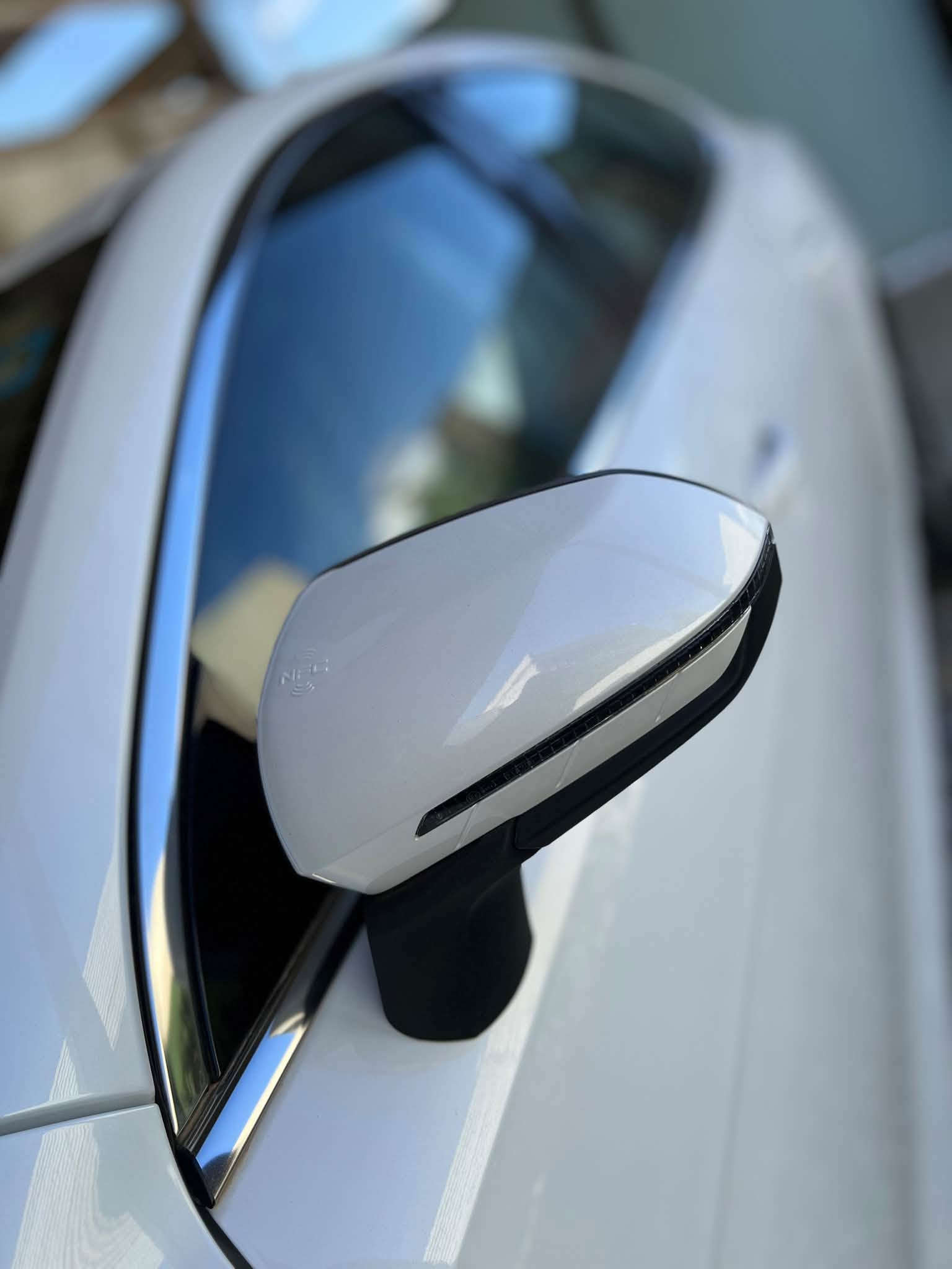 بي واي دي دستروير 2025 رقم بغداد تحويل
Byd 05 
السيارة كفاله عامه على وضع الزيرو الممشه الكلي 9 الاف 

كامل ملحقات             (( بانزين - هايبرد 🔋-كهرباء ⚡️))

المواصفات
بصمة وكارت وتشغيل عن بعد 
قطعتين تبريد امامي خلفي 
شاشه قلاب 
داخل ابيض وكشنات رياضي 
گير ماوس 
سايد بريك دكمه 
تعدد انظمة القياده 
ليد نهاري والمصابيح ليد 
كاميرا خلفيه دواره وحساسات 
تحكم استيرن جهتين 
وبعد مواصفات 

السعر : 21.200 واحد وعشرين مليون وميتين 
للاتصال : *********** 
العنوان : بغداد
