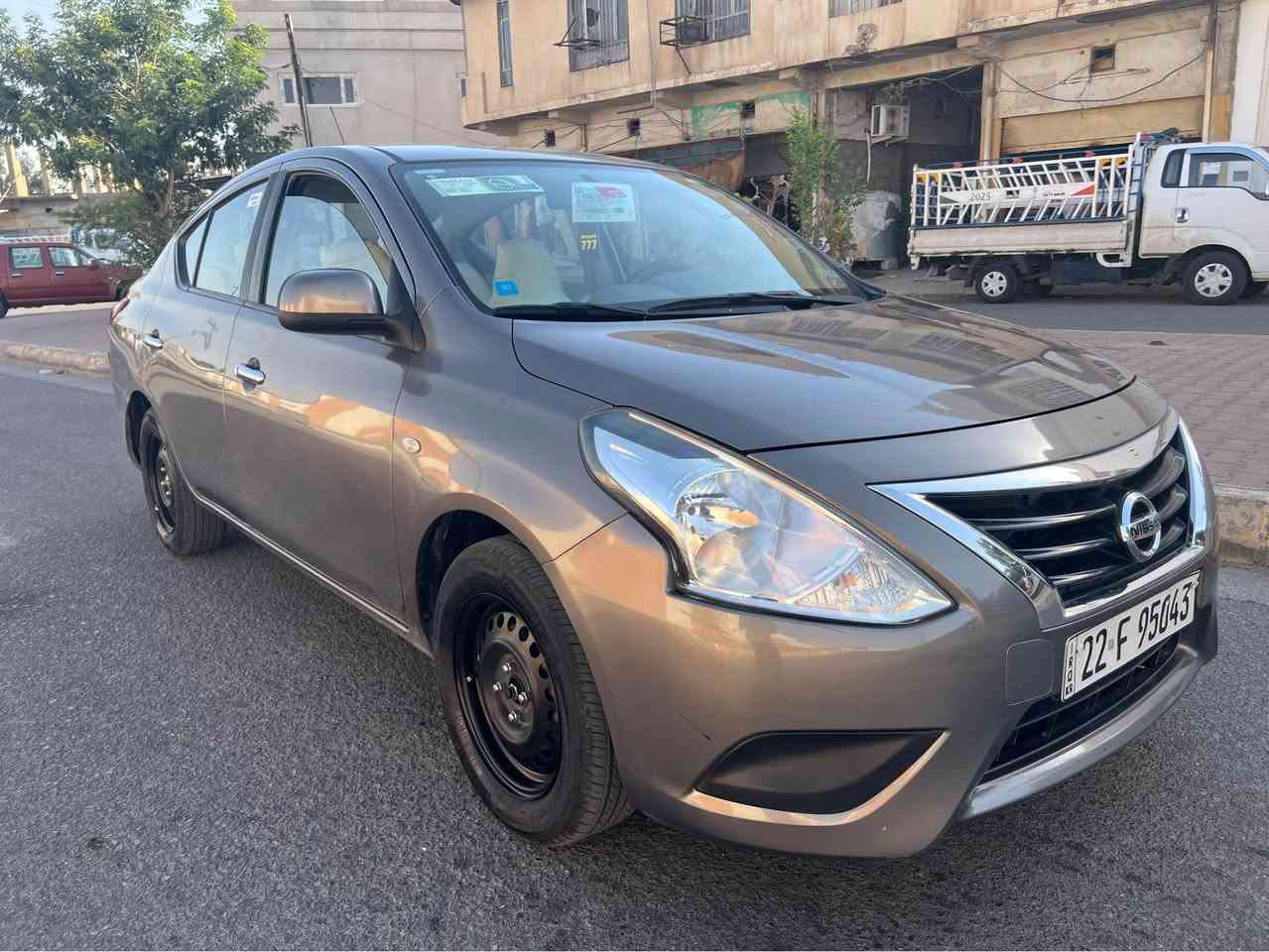 نيسان صني هندي موديل 22سنويه جديده ماشيه 138الف كيلو متر بيها قطعتين صبغ ومكانين بارد مكان سيارة كركوك رحيماوا

سعر.   100
*********** كركوك, العراق
