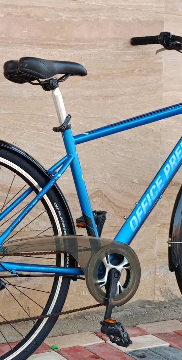 السلام عليكم ورحمة الله وبركاته 🌹
🚲 دراجة هوائية للبيع 🚲
🔹 الحجم: 28
🔹 النوع: رياضي هجين
🔹 بالة: أصلية يابانية 🇯🇵
🔹 دراجة عملية وقوية 💪 عن تجربة
🔹 التايرات: كتان أصلي
🔹 النظافة: 90% ✨
📍 العنوان: كربلاء – طويريج
🚚 تتوفر خدمة توصيل لجميع محافظات العراق
📩 للاستفسار أكثر: خاص أو على الرقم
📞 ***********
