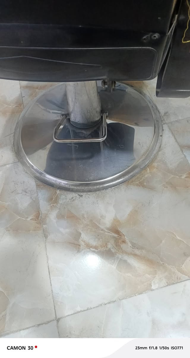 كرسي • مراية • ديالى بعقوبى