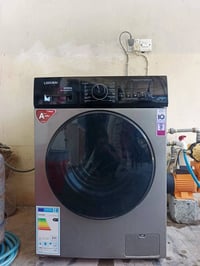 للبيع غسالة شركة LG بيها عطل كرت الشاشة تصليحها يكلف ٥٠ التواصل 078108...