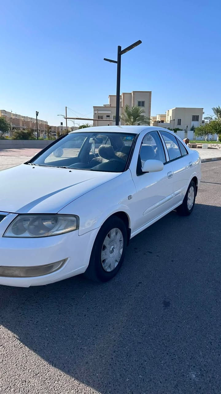 للبيع
نيسان سني كوري
موديل 2009 
محرك ابيض 1600
كير اوتماتيك ومحرك شرط 
صدر جديد 
تبريد ثلج
ما ناقصها اي شي جديده
السياره بيها جاملغ سكن صبغ ودوسه جوه الباب صبغ شبر 
وبيها شبرين بارد
رقم صلاح الدين الماني بأسمي شرط التحويل ثاني يوم
السياره مكانها تكريت
السعر 92 وبيها مجال 
الاتصال ***********

