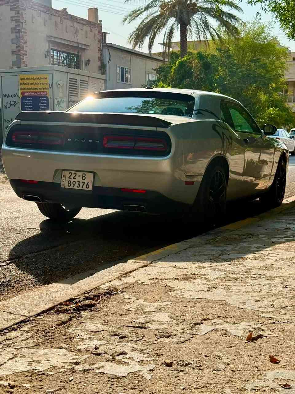 السلام عليكم 
🛑 للبيع او المراوس حسب القناعة 🛑
 
دوج چالنجر SXT
موديل ٢٠٢٢
مكينة ٣٦٠٠ 
٦ سلندر 
تو ويل (RWD)
رقم اربيل الدولي بإسمي ( تحويل فقط ماسوي وكالة ) 
مواصفات الsxt المعروفة مضيوف عليها
شاشة كبيرة 
دواخل كاربون فايبر 
مري جانبية كاربون فايبر 
شفقة خلفية
بنيد و وياله محدثه مال GT
تعتيم ذاتي للمراية الوسطية
كاميرا خلفية دوارة
هيتر مري جانبية
تبريد قطعتين مناخ منفصل و تبريد خلفي
فول تحكم ستيرن
بصمة + تشغيل عن بعد
كرسي السائق كهربائي 
ويل ٢٠  تو سايز 
حجر بيئة بلادي
داخل جلد لونين
گير و مكينة و تبريد و حدادية و كهربائيات مكفولات 

ماشية ٣٩ الف ميل 
سيارة نظيفة و ما متعوبة مال جناي 

السيارة حادثها قطعة وحدة صبغ 
البنيد مبدل و مصبوغ فقط و الچاملغات الامامية بيها تعديل بارد و تكحيل شي قليل بالحواف
تعديل بسيط براس الشاصي الايمن

 اي قطعة كلير من امريكا ماكو

شباب المنشور كلش واضح و مفصل و ما اقطع سعر بالتلفون تجي تشوف و نتفق و الله يقدم البي خير للطرفين 

عنواني بغداد 

السعر ١٧٨ بي مجال بسيط

للتواصل *********** متوفر واتساب
