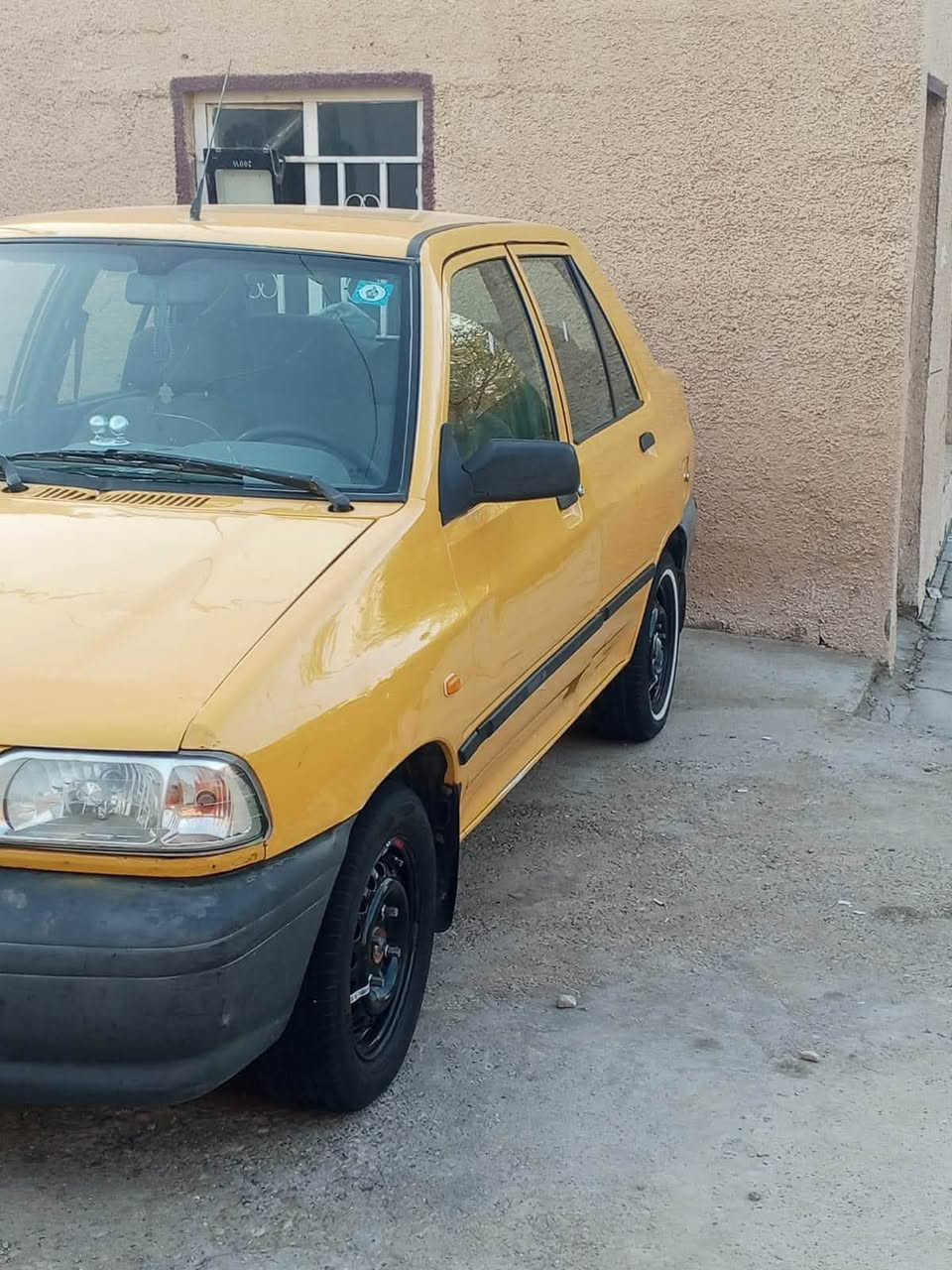 للبيع سايبا 15 رقم انكليزي سنويه جديد مصفره تحويل مباشر كير مكينه نضيفات السياره كفاله عامه لا ضربه ولا صبغ ولا تبديل بيه شاصي عكس السايق معمر فقط تخم تاير نضيفات صدر امامي خافي نضيف كهربائيات كلها شغاله تبريد يرادله غاز وبوري سياره جاهزه السعر 31 عنوان بسمايه قريه عشره هاتف ***********/***********
