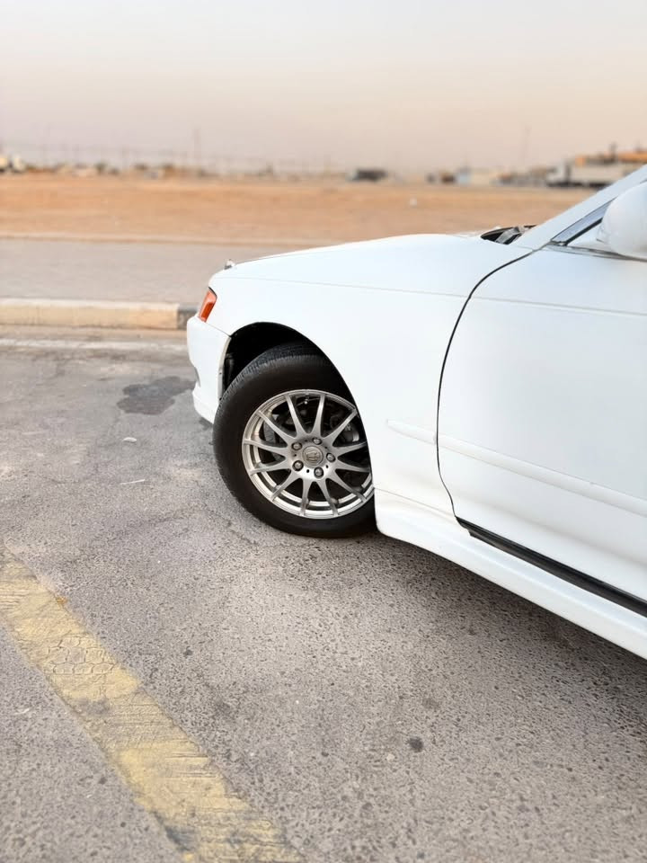 السلام عليكم  مارك 93 رقم بصره انگليزي بسمي
مداور ثاني يوم مكينه وگير ونجي جديده كلش 
ترايك وين ماتريد عل180 ضبغ جماليه برانكيت 
جديد تبريد وي السويج حداد 100/ تخم تاير 
كهربائيات كلها شغاله اي نقص ماكو  السياره
حيل متعوب عليها    العنوان البصره الزبير 
السعر 74 
للاستفسار الاتصال  ***********
