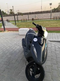 ماكس عدلة • بوشتها ٤٩ • كهربائيات