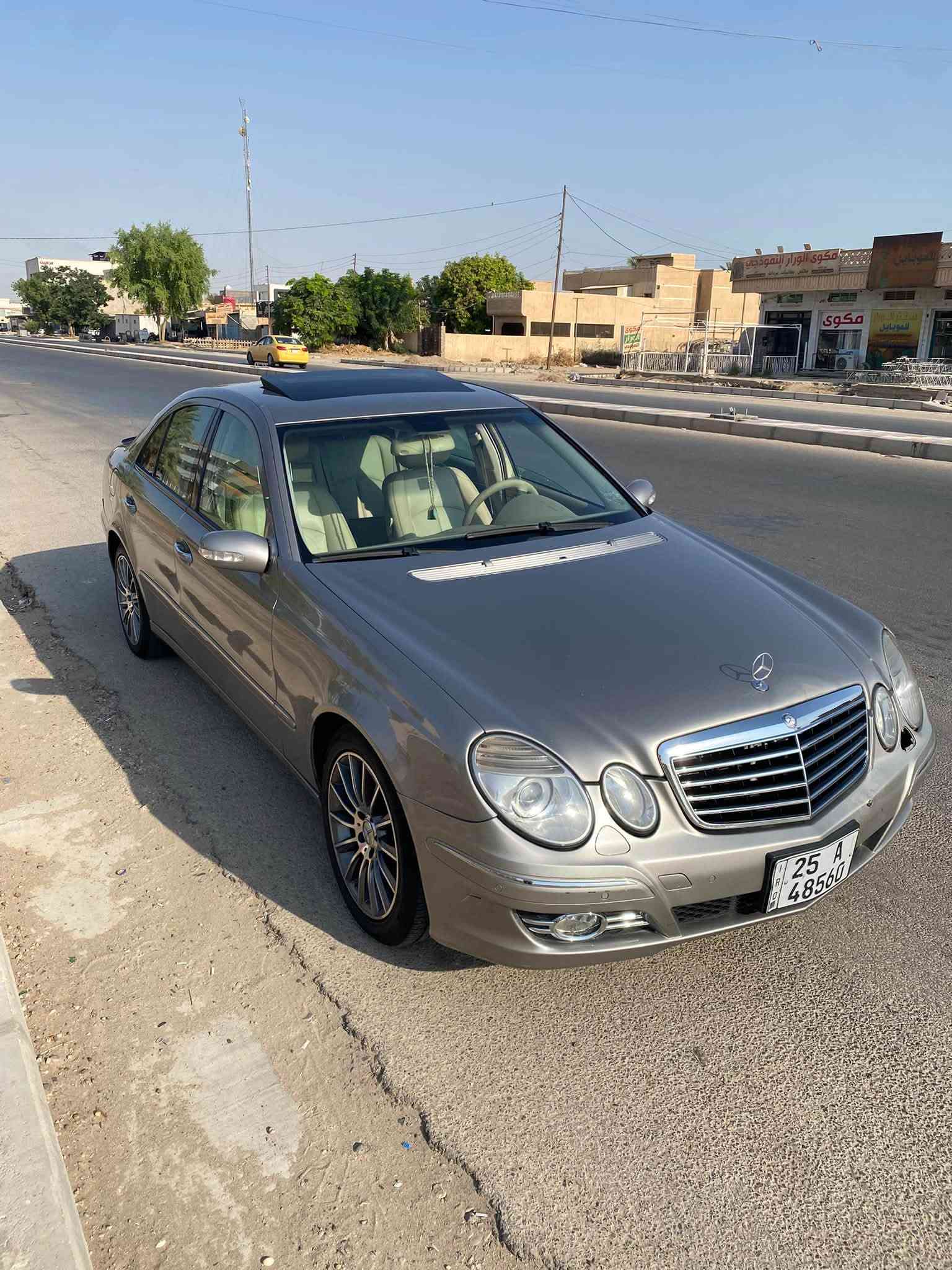 السلام عليكم
للبيع او مراوس حسب القناعه مارسيدس 6 سلندر E350

موديل 2006  فول مواصفات للأخير كير محرك مكفول 

تبريد ثلج مبدل منضومه كامله تخم تاير جديد 

رقم كركوك إنكليزي بأسمي هزه ورقم جديد 

سنويه لل29 بأسمي شرط التحويل 

صبغ اقل الحزام بدون اي دواخل 

السعر ١١٠ وبيها مجال للشراي مكان السياره الأنبار الرمادي 

***********
