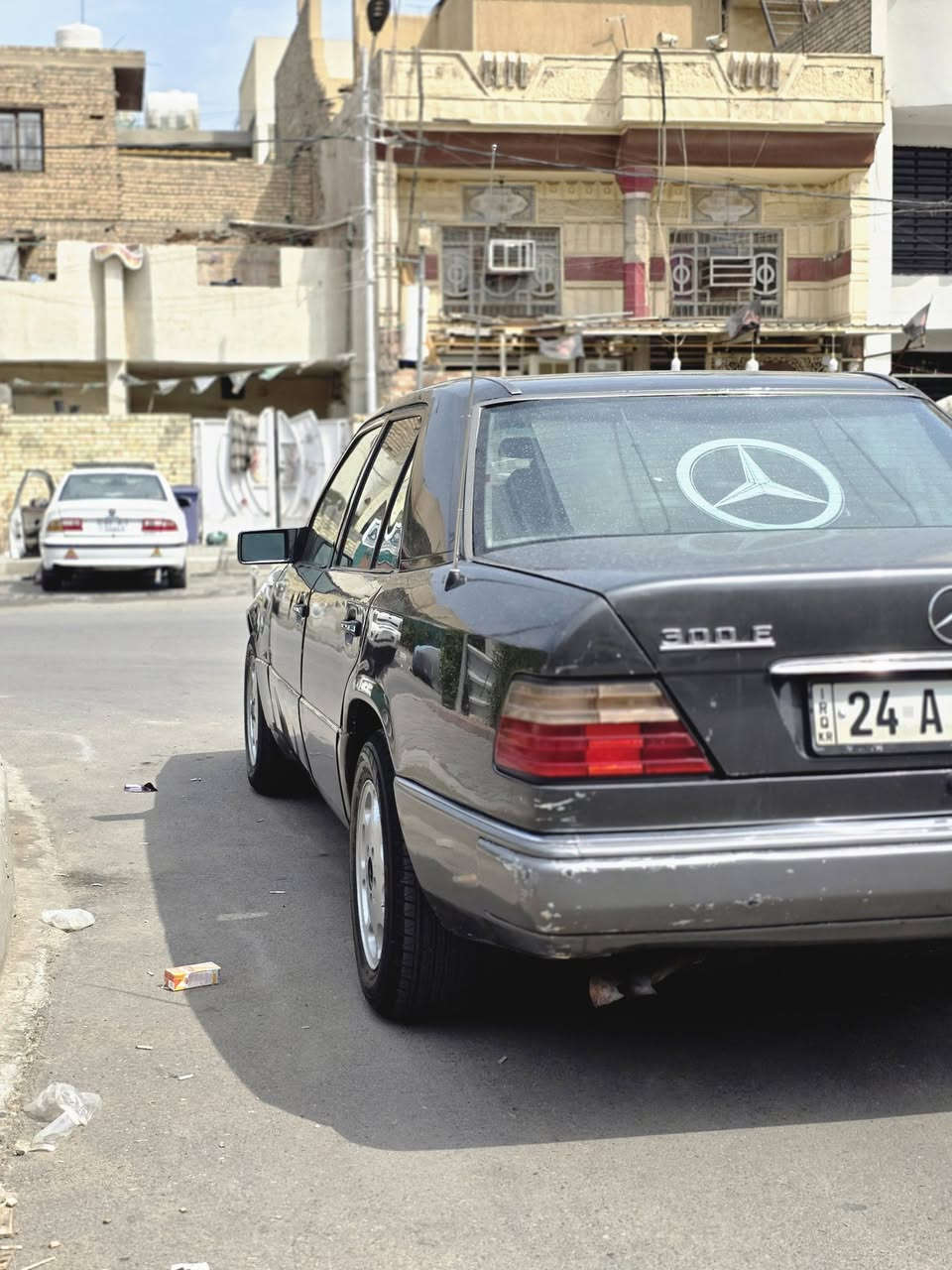 لاتمارسدس دب ١٩٩٢ كامله ما بيها اي نقص تخم تاير جديد .منظومه بانزين جديدة.تبريد تدفئة شغالات .كير مكينة مكفولات 
سعرها٦٠ 
***********
