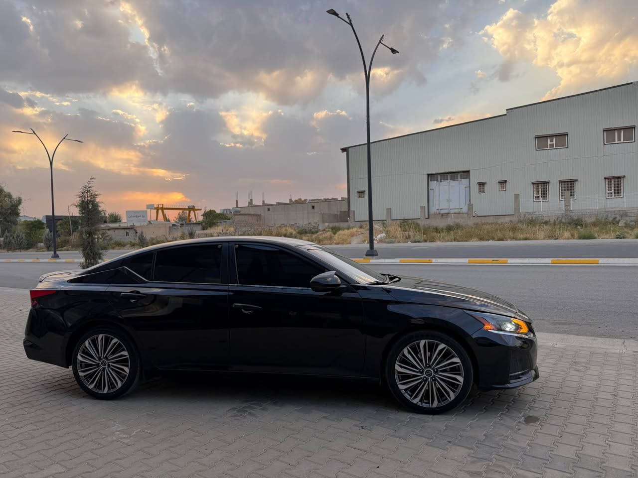 Nmunay la jwany paku be masruf be taqaw raqa ger u makina kaml ba shart 60.000km roshtwa maly dosta bonit u chamalax boyax la shansyaka dyara airbag gorawaw danrawatawa s3ry 152$m3amala zhmara talafon ..(***********) السليمانية, العراق
