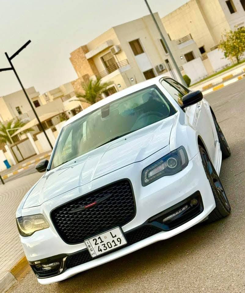 سلام عليكم السيارة للبيع نقد فقط
.
اوباما C300 وارد امريكي 2023 الاصدار الاخير🇺🇸
.
لون ابيض السيارة بيها شبر صبغ بلجاملغ الامامي  وبنيد مبدل بلادي نفس لون بدون صبغ
السيارة كلش جديدة وتسجيل وهزة جديد رقم سليمانية
.
💵السعر 265 ورقة وبيها مجال حق الجية
* 
المواصفات 
بجم S طويل دبل لحية
ماشية 19 الف
محرك V6
دفع خلفي (تو ويل)
لايت زنون وبلوجكتر زنون LED
شاشة كبيرة كار بلي 
صاج ملكي 
ويل كب 20 وتايرات الشركة
بصمة 
كامرة دوارة 
تحكم ستيرن 
•••••
مكان السيارة صلاح الدين تكريت
***********

