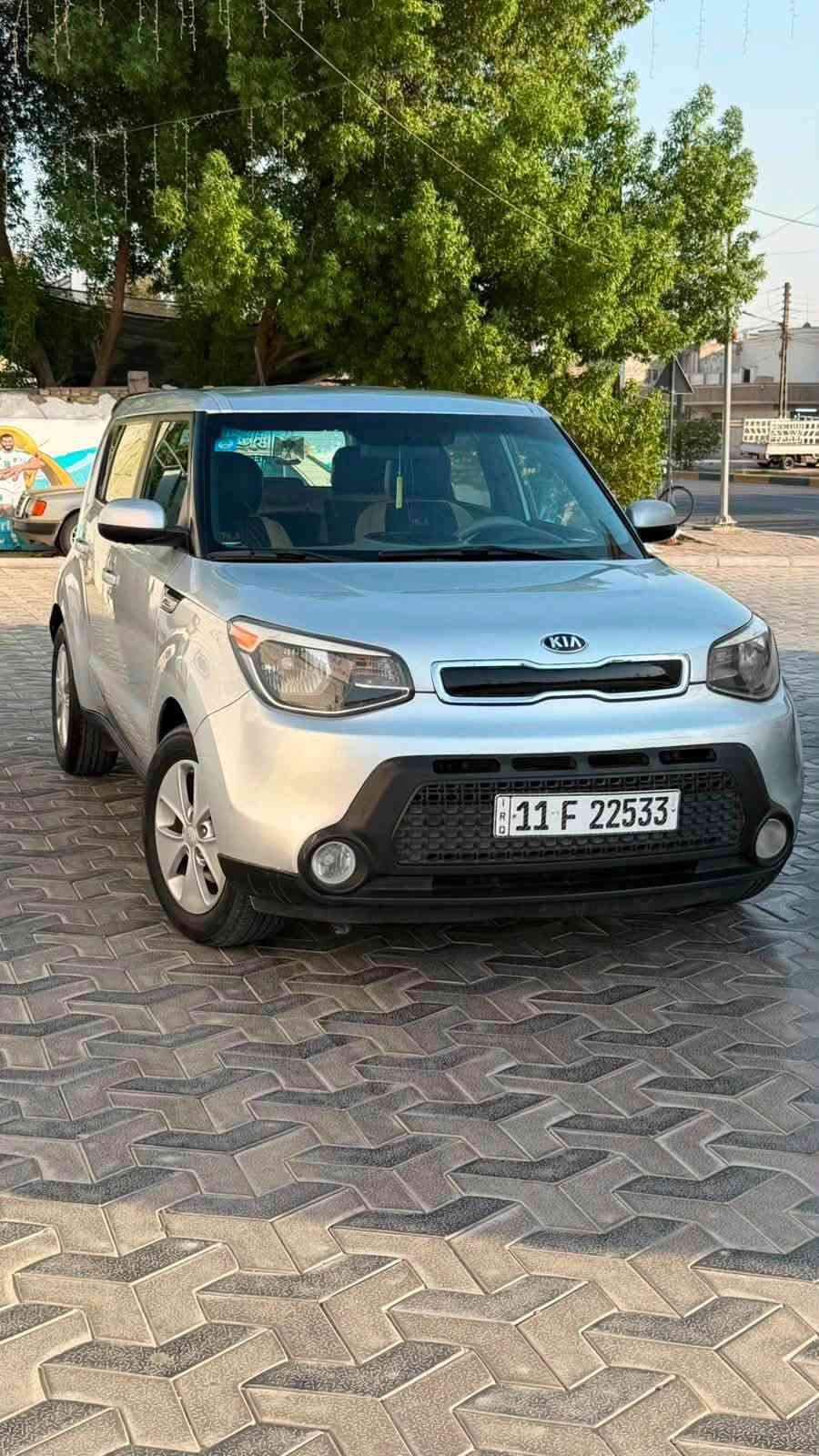 سلام عليكم كيا صول مديل 2016 مكينه 1600رقم بغداد سياره جديده احلا من صور مكان سياره كوت سعر 95 ورقه للستفسار اتصال ***********
