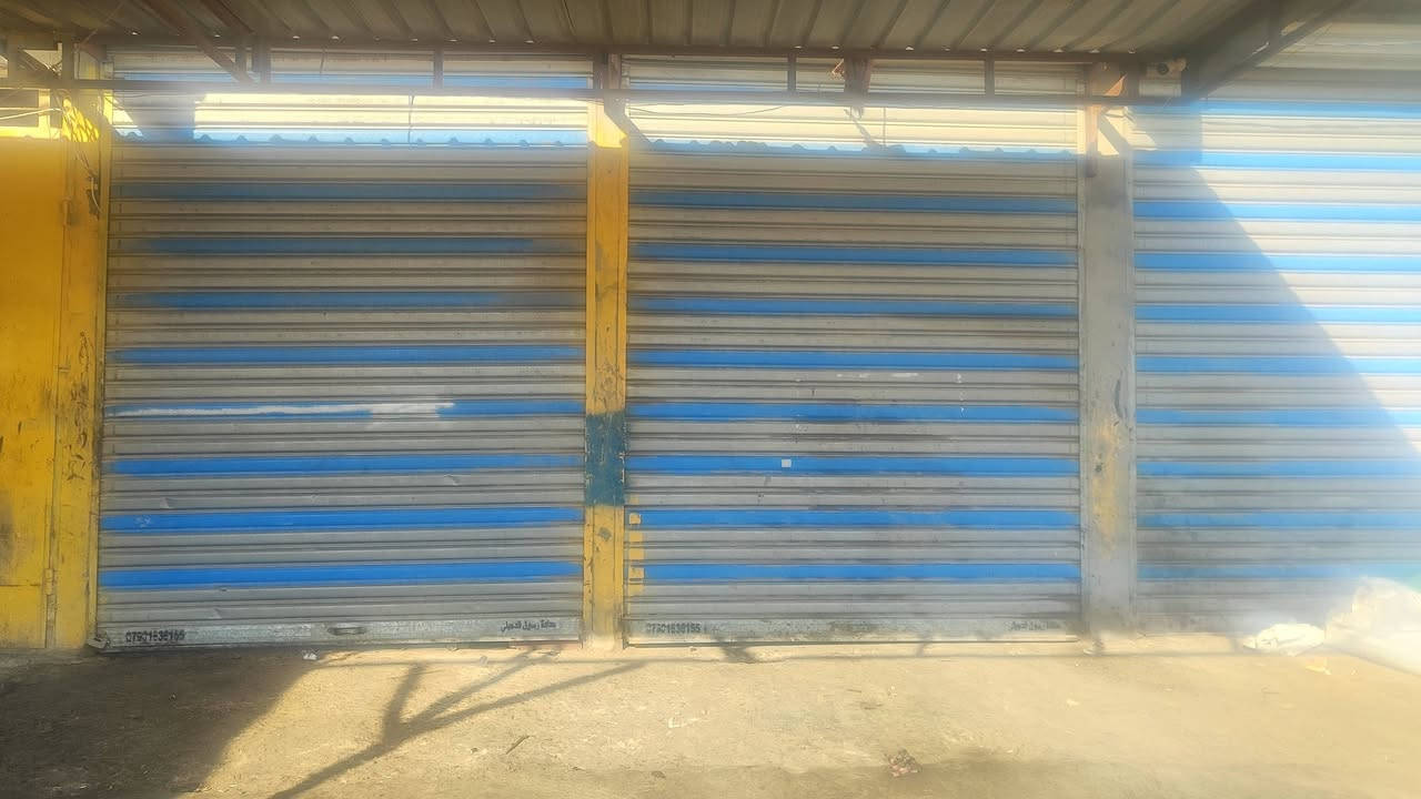 محلات للايجار مقابيل مطعم المسافر عرض 3.5وطول 10متر الرقم ***********/***********
