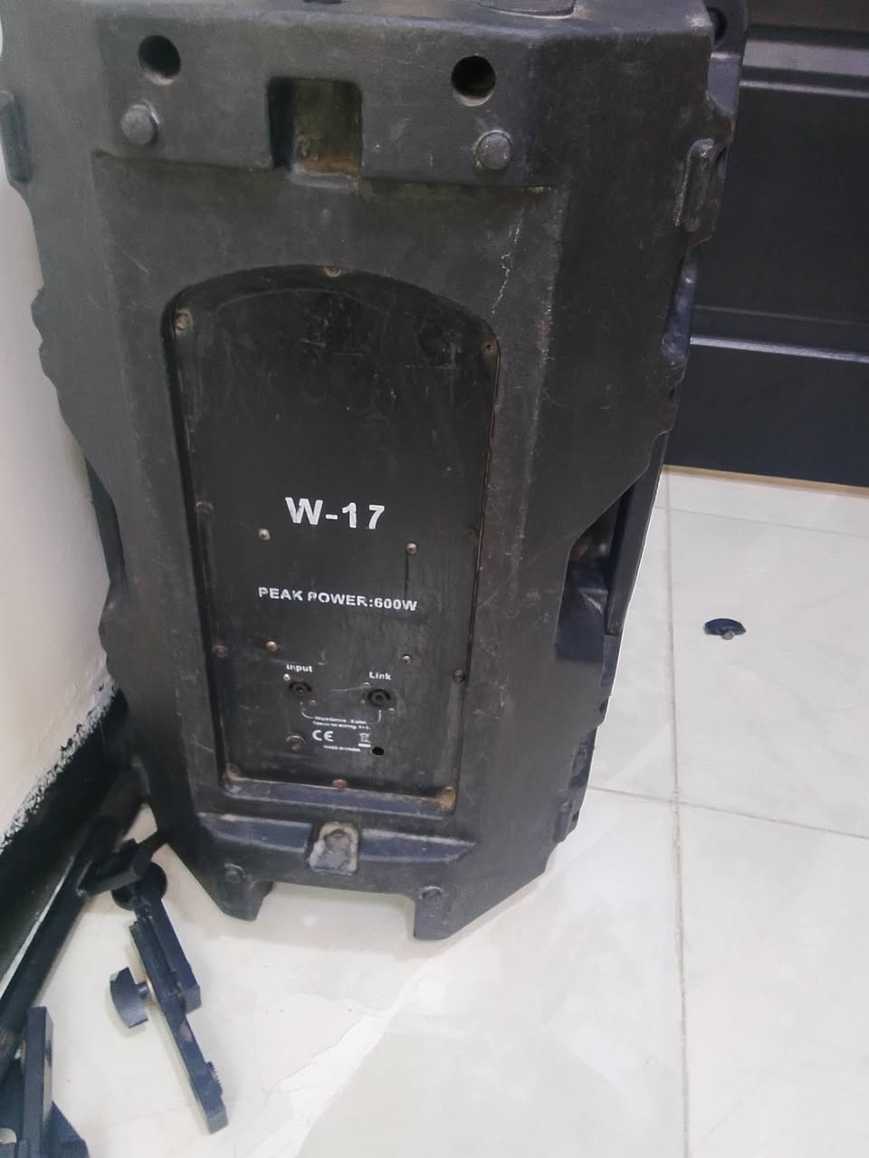 سماعات W17كوبي درجه أولئ نقاوه ودفع سعرهن 500الف مكاني كركوك ***********
