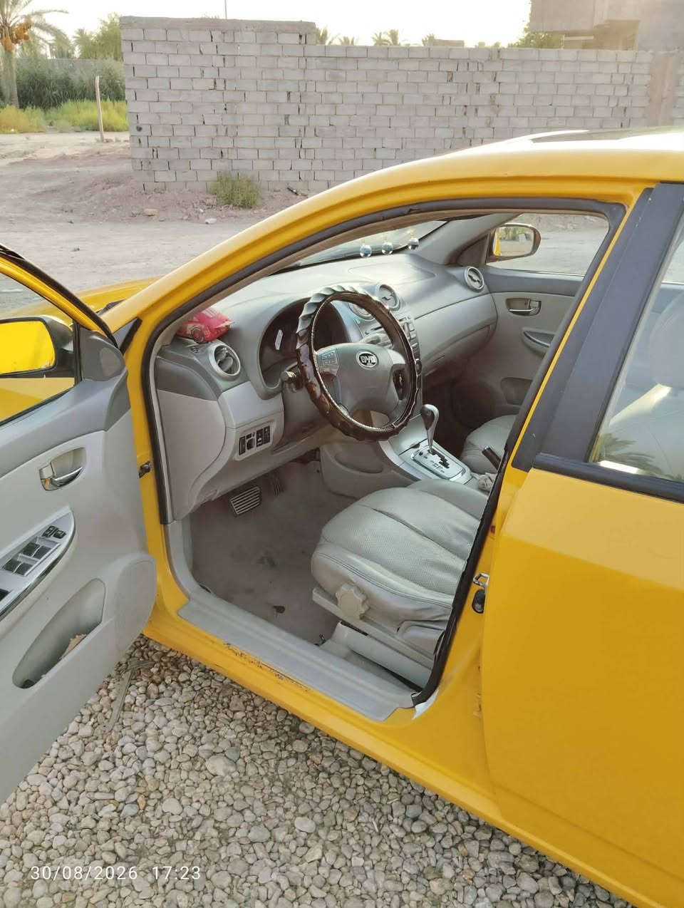 السلام عليكم بي وادي دي G3 اتو جاهزه من كلشي مكينه كير حداديه من الطول للطول مكفوله من الضربه فقط بارد قليل بلجاملغ الخلفي وشخط بلباب مال صدر بأخي جماليه باقي كفاله حتى الدواير مكاني حله نادر الثالثه السعر ٤٧ وبيه مجال قليل او مراوس ب النتره ١٠ ٩ مع الفرق نقدا تحويل مباشر ثاني يوم ***********
