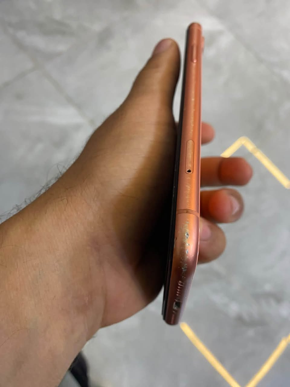 سلام عليكم ايفون XR جاهز نضيف امانه الله بطاريه 100 مبدله قطعه اصليه ومبدل شاشه وكاله تلاث خيارات ذاكره 64 جهاز نضيف ويخبل شراي بسس خير ويدلل عنوان بغداد سيديه رقمي ***********
