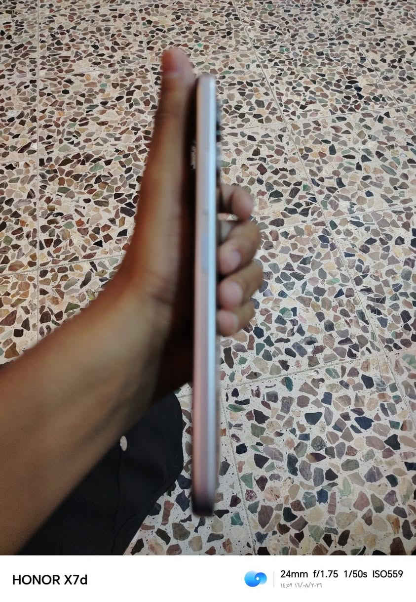 جهاز نضيف مستعمل شهرين شخط مابي السعر 225 وبي مجال اسم الجهاز انفنكس سبارك 20 مكاني بغداد العبيدي 
رقمي للتواصل ***********
