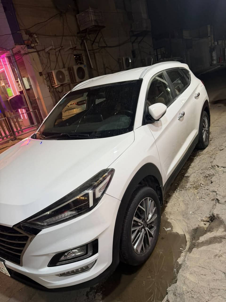 توسان ٢٠٢٠ خليجي مكفوله من الضرر والصبغ ولتبديل  بيها بارد بسيط جدا ولسونار كدامك بل منشور  ماشيه (100) الاف حقيقي فول مواصفات عده
 البنراما مكينه كير تبريد كفاله
محرك ٢٠٠٠ دوش  شركه الكاصد 5 عدسات كرسين كهرباء مري شفط بصمه جلد شاشه كامره دواره حساس امامي خلفي  ثلاجه فول عده البنراما 
رقم بغداد نكليزي بسمي شخصيا
 السعر (177) وبيها مجال بسيط
مكاني بغداد مدينة الصدر 
       ***********
