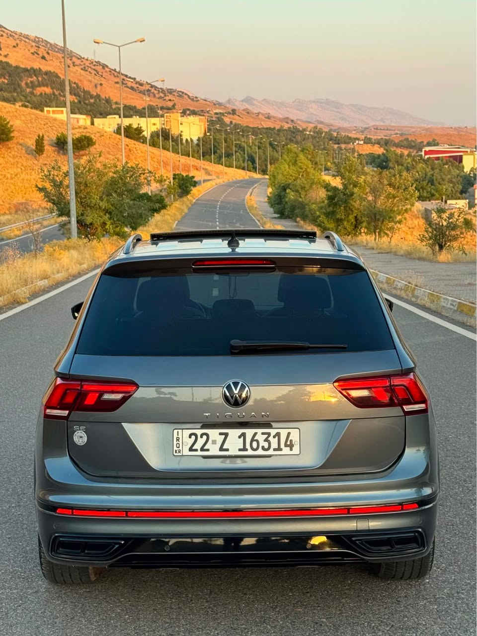 تیکوان 2023 SE R-Line بۆ فرۆشتن

مۆدێل: 2023 | مەکینە : 2.0 Turbo، 4 
54,000 میل رۆشتوە
رەقەم  شاسی: 3VVCB7AX9PM001278
تەنها بۆنێت بۆیاغە بێ ناوی شاسی بەشەرت ، هەموو Airbag ـەکان سەلامەتن و نەتەقیون و رادێتەر و پێشی بیلادی.
رەقەم  هەولێر، هەزە و سەنەوی نوێیە
شوێن: کۆیە 

مواسەفات :  فول مواسەفات R-Line Se،شاشە گەورە و گێچ ئەلیکترۆنی، پانۆراما،بەسمە و شەغال  ،حساس پێش و دواوە، کامێرا ،لایت زینۆن و لید ،Car Play، رادار ٣٦٠،  کوشن جلد و هیتەر ، هاند برێک بەسمە ،تەبرید لەمس دوو زۆن و تەبریدی دواوە و  شەحن وایەرلێس.7 کووشنی ،زۆر مواسەفاتی تر.
بێ تەقە و رەقە بنی نوێیە تایە بیلادی ویل بیلادی لۆک لۆک
ماڵی دۆستە 

3VVCB7AX9PM001278 ڕەقەم شاصي 
 
ژمارە تەلەفۆن :*********** Singapore
