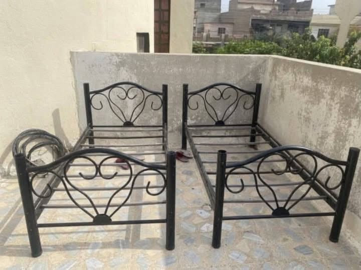 للبيع • مراسلة • أثاث أطفال