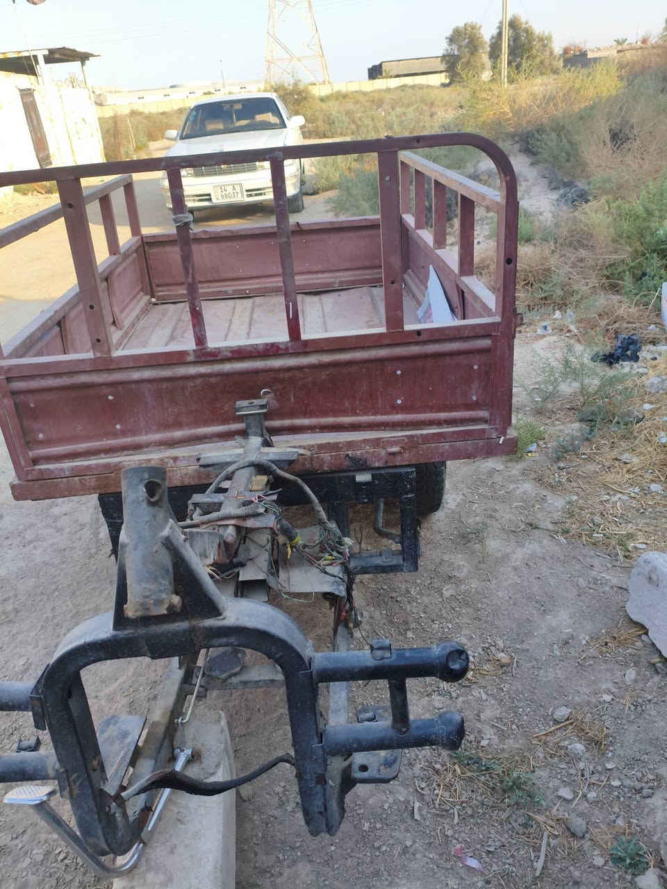 ستوته البيع بدي نضيف شاصي بي عوجه خفيفيه و ياه مكينه نضيفه بعدهي ما مسحوكه كلش نضيفه بي  قبق مكسور بس سعر 450 وبيه مجال عنوان بصره خور الزبير معمل لاسمده رقم الصوصل ***********
