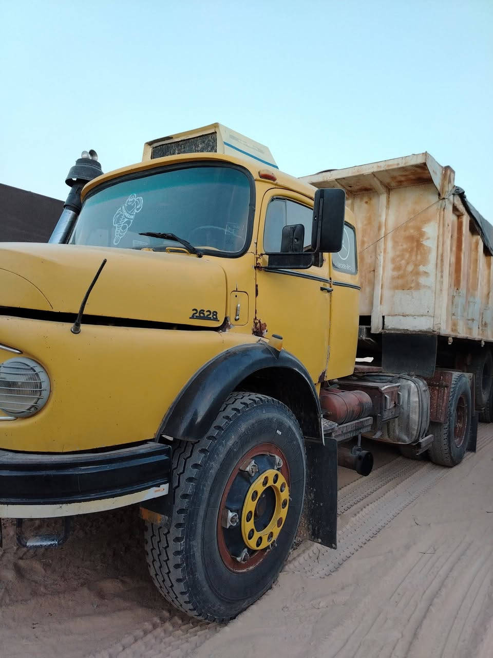 للبيع اقجم موديل 81 محرك سوبر كير 130تحويل مباشر
راس وعربانه وذاا بس راس هم باايع او بس العرابانه 

شلون تريد ابيعلك الستفسار عل رقم 

***********
