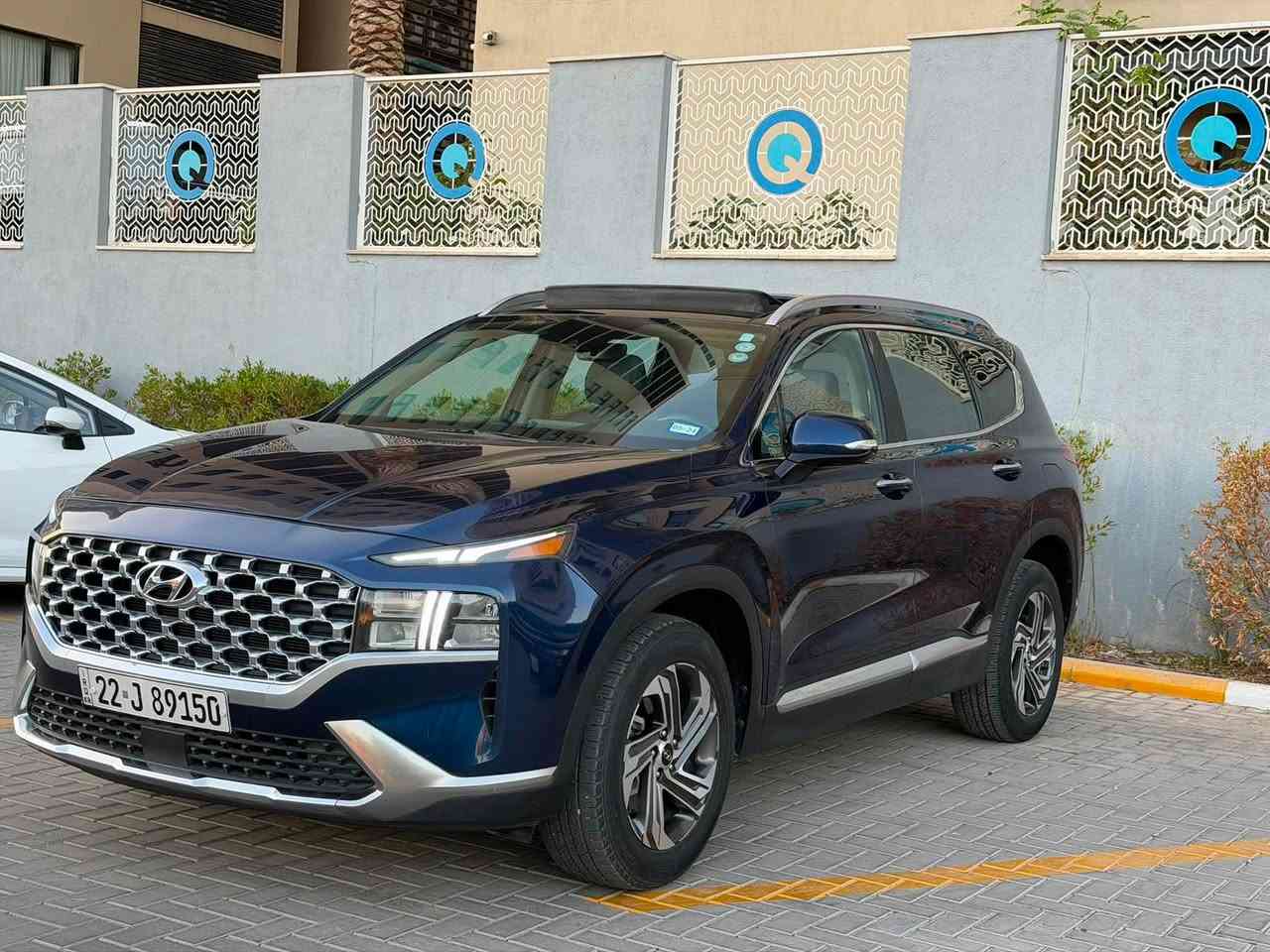 هونداي سنتافي 2022
فول مواصفات 

بدون دواخل 

بدون ايرباك  

مواصفات فول بانوراما

مكينه 2.5L

بصمه 

ابواب بصمه

تشغيل عن بعد 

شحن لاسلكي - تلفون شاحن 

بريك بصمه

رادار امامي و خلفي جانبي

كشنات كهربائي

لد امامي Led 

اطفاء ذاتي 

اوتو هولد

كيرها دكم بيانو 

شاشه تدعم كار بلي 

كشن تدفئة 

تبريد قطعتين 

بردات خلفيه جنطه كهرباء 

اناره ترحيب

شاشه دجتال 

سماعه عد 6

الحادث تبديل جاملغ وبنيد نص صبغ فقط بس جاملغ مبدل 

ماشيه 25 

السعر 188 

العنوان بغداد الكرخ حي جهاد اتصال 📞 ***********
