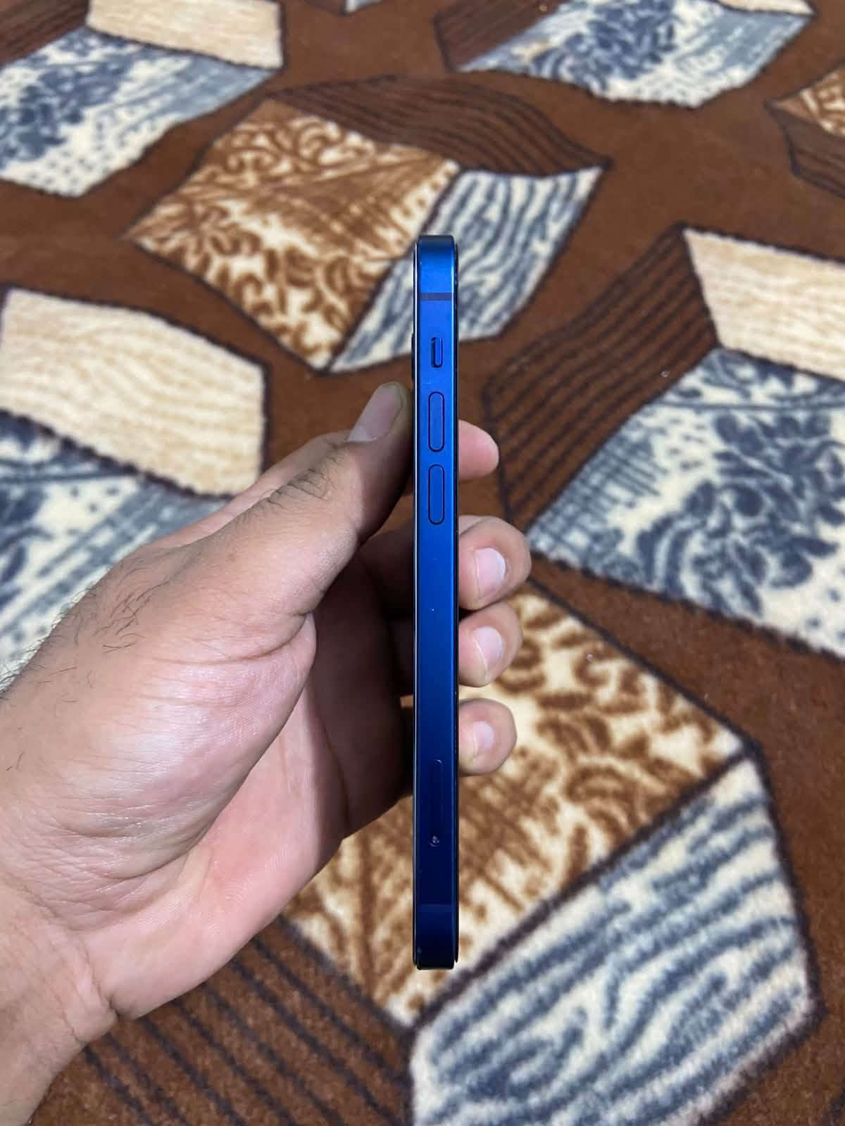 آيفون ١٢ • ١٢٨ • مفتوح ابد