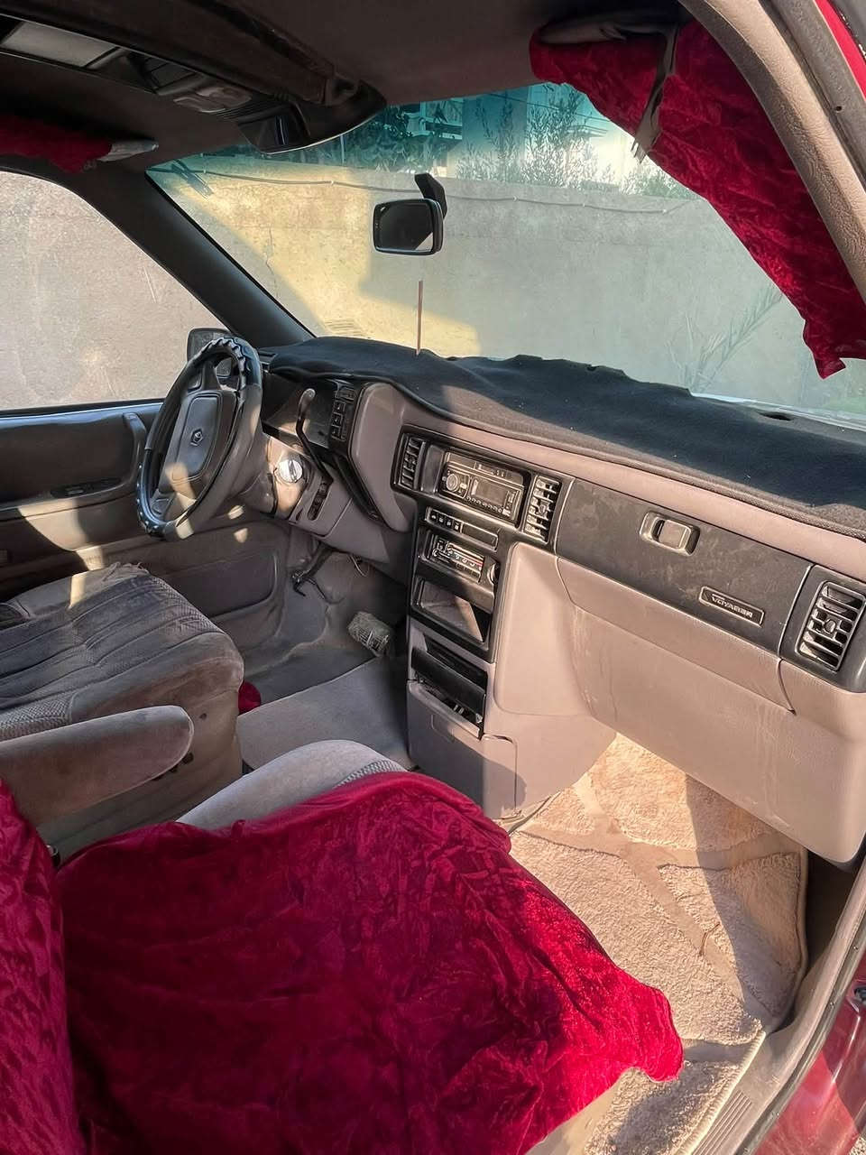 السلام عليكم كلايسلر 
1993 رقم انبار الجديد 
كير ومحرك ع الفحص 
السيارة تبريد  صدر وتايرات تخم جديد
السيارة بدون صبغ بلاد  شرط التحويل 
مكانها الانبار الكرمة 

سعر 36 وبيها مجال بسيط

‭***********‬
