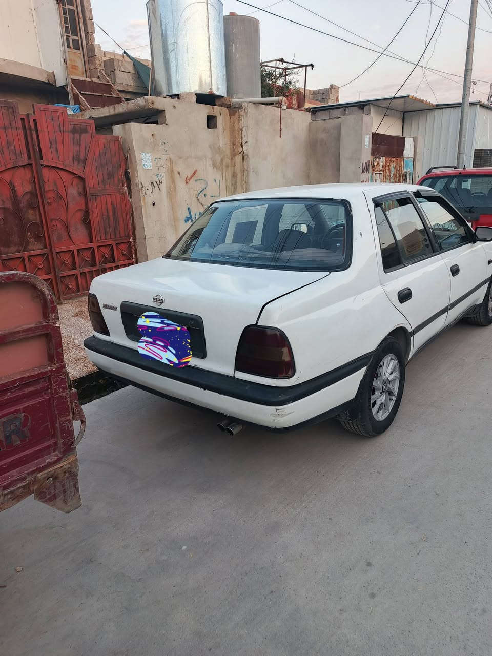 نيسان صني موديل 1991 كير ومحرك مال كصه كير توماتيك جامات كهرب رقم نينوى الماني شرط التحويل كابون ورقي بيها بس متوقف صبغ ثلاث قطع انطيك عام تبريد جان شغال يمكن بيها ليك سنويه 28 السعر 42 وبيها مجال عنوان حي الزهراء قرب دكاكين السبعه غير متواجد على فيسبوك أتصل وتدلل  *********** ،))))(((***********
