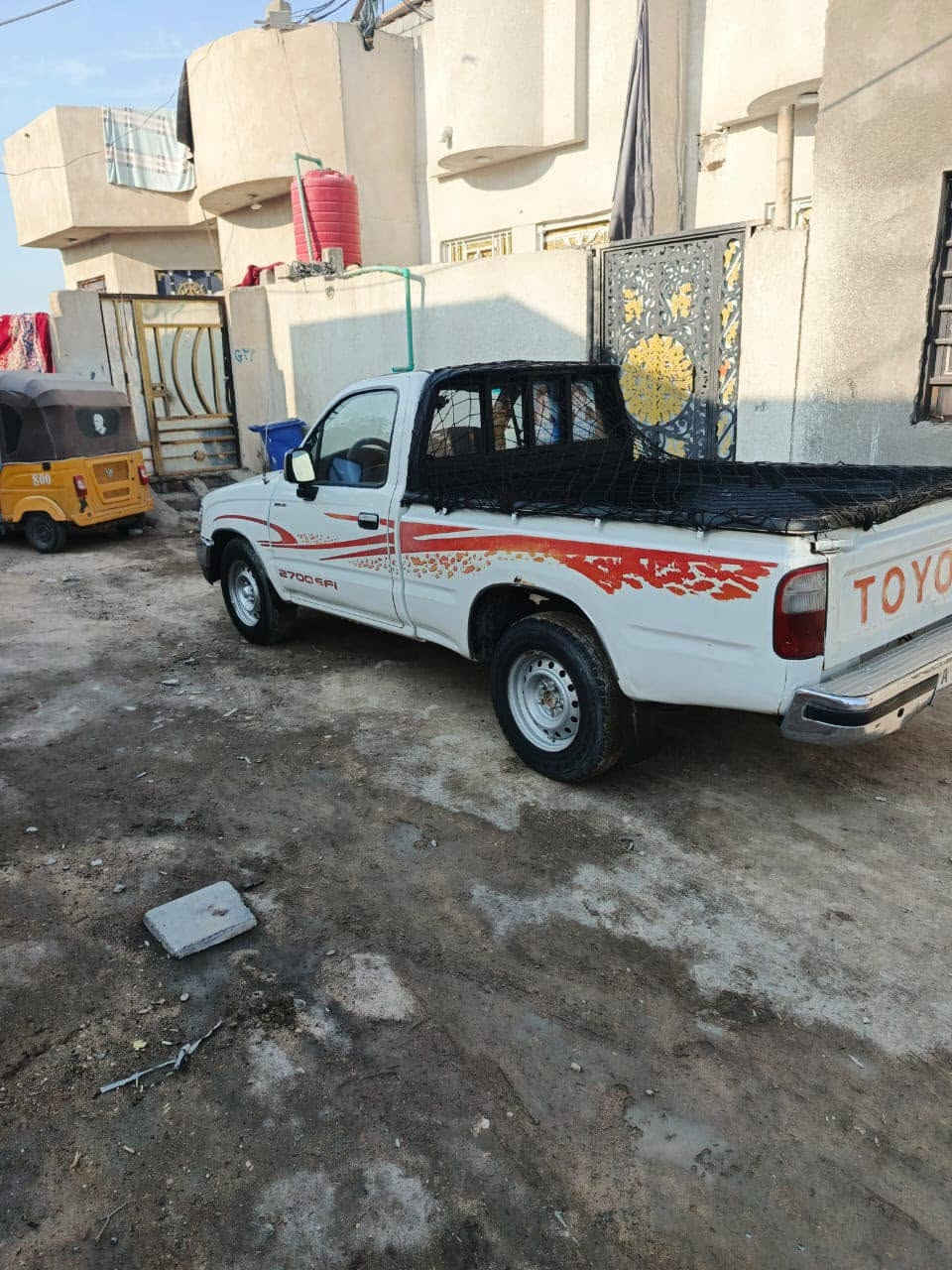 لسلام عليكم سياره تيوتا بيكم جمره موديل 2002  سياره مكفوله من كلشي رقم سيارة قادسيه (الديوانيه) وسيارة بسمي مكاني البصره سعر 110رقم الهاتف *********** ***********
