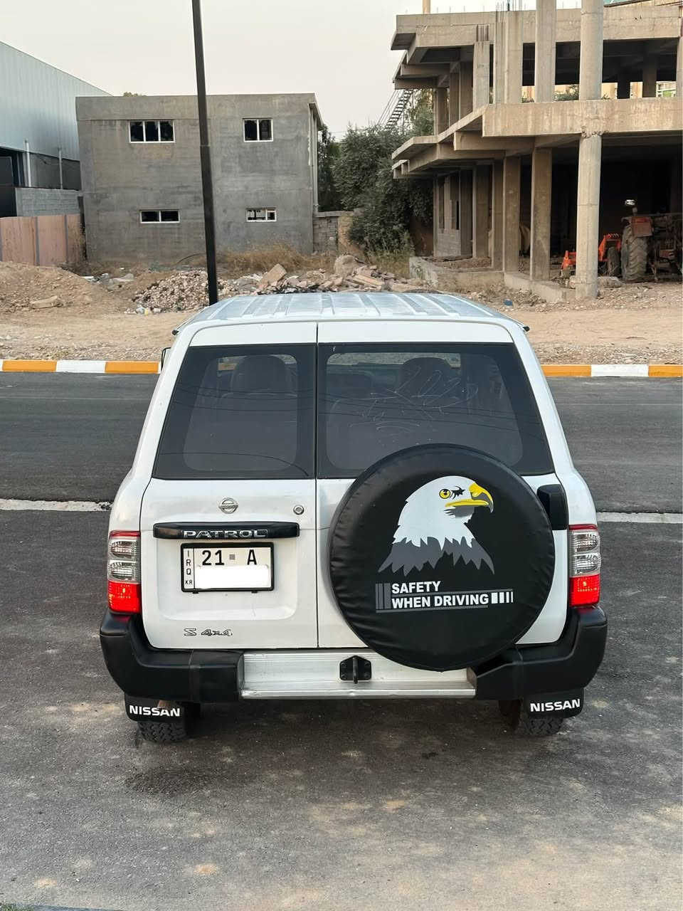 نيسان بترول 2002 محسن ناو سپى
گير مةكينةي بةشةرت
ناوي لة حاسيبةدا نية.  
4 تايةي تازةي دلوب ياباني 
بةناوي خومة رقمو سنوية نوية. 
تةبريد بةشةرت. 
***********…
***********….
……….
نيسان بترول 2002 محسن داخل ابيض
4 تايرات لوك. 
گير محرك ابشرط.
بسمي رقمو سنوية كلة جديد
انيط اترول للبصرة ابشرط حاسيبة. 
تبريد ثلج. 
كامل جاهز. ابدون مسرف. 
***********….
***********…. كالار, السليمانية
