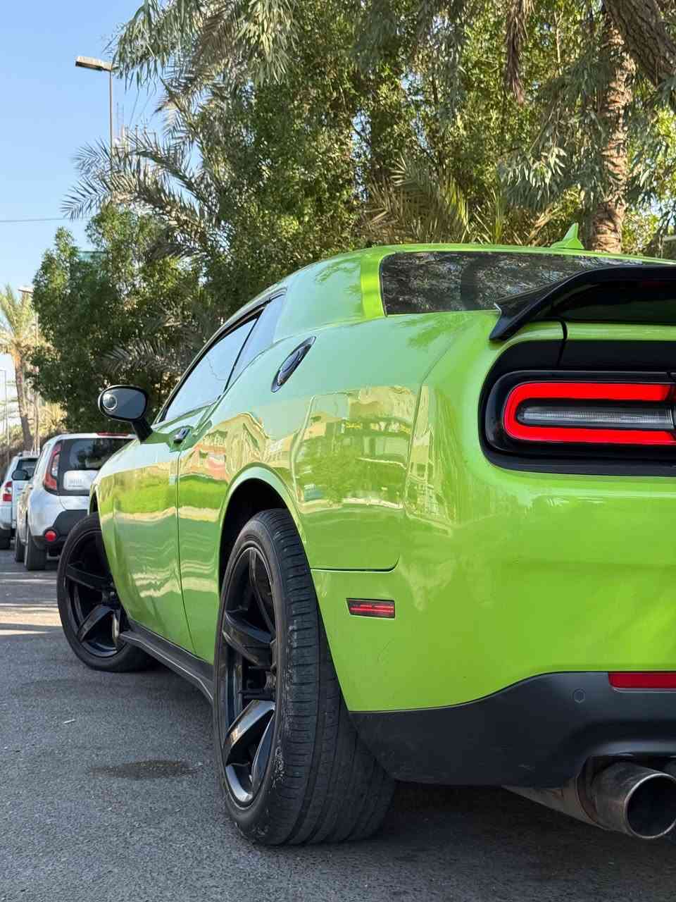 للبيع فقط
جالنجر 2015 هيمي5700 RT
 لون تفاحي🍏

مواصفات فول عدا فتحه
تدفه تبريد كشنات
تبريد قطعتين
شاشه كبيره
 صالنصات كزوز تحكم بوابات صوت قوي كلش
كمبريسر جديد 
حدادية صدر جديد 
ويل نجمه خسفه ـ اسود
سقف روز رايز بسيط RGB
كشنات اخضر🍏

 صور سونار موجود بالمنشور

حادث امريكا موضح بصوره

هزة سنوية جديدة قبل يومين تحويل مباشر

سعر 115وبيه مجال 

بغداد شارع فلسطين
رقمي
***********

 سيارة مناقصها شي كامله ايدي بيها على اساس اخليها بس صار عندي ضرف اريد ابيع
