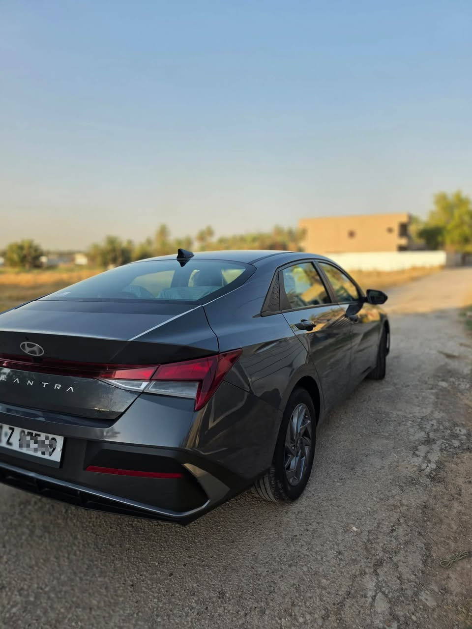 سلام عليكم 

النترا 2024 وارد امريكي جديده كلش واني مستوردها وصلحتها على ايدي 
رقم بغداد باسمي فقط هذا حادثها مال امريكا بالصور المرفقه وتم تصليحها تصليح درجه اولى وللعلم حتى دعاميتها شديتها اصليه ونفس اللون مطابق يعني السياره بدون صبغ

مواصفاتها

ماشيه 31 الف

محرك 2000

بجم لد ولايد زينون بلادي والبك لايت كذلك لد 

شاشه  كار بلي كبيره متصله ابلادي
رادار امامي خلفي وجانبي 
بصمه 
وفول كهرباء

السياره كلش جديده وعلى ايد وحده وبعد احلى من الصور

للاستفار  اتصال على الرقم المذكور

***********

مكان السياره بغداد الدوره
