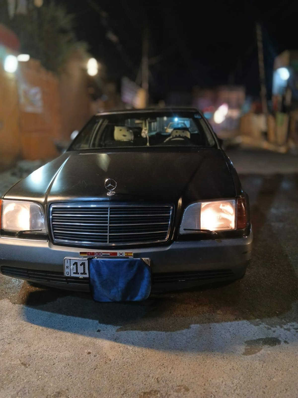 سلام عليكم مارسيدس شبح موديل 1992 فول مواصفات كله بلادي
سعر :58 وبيها مجال حك الجيه 
العنوان بغداد  ***********
