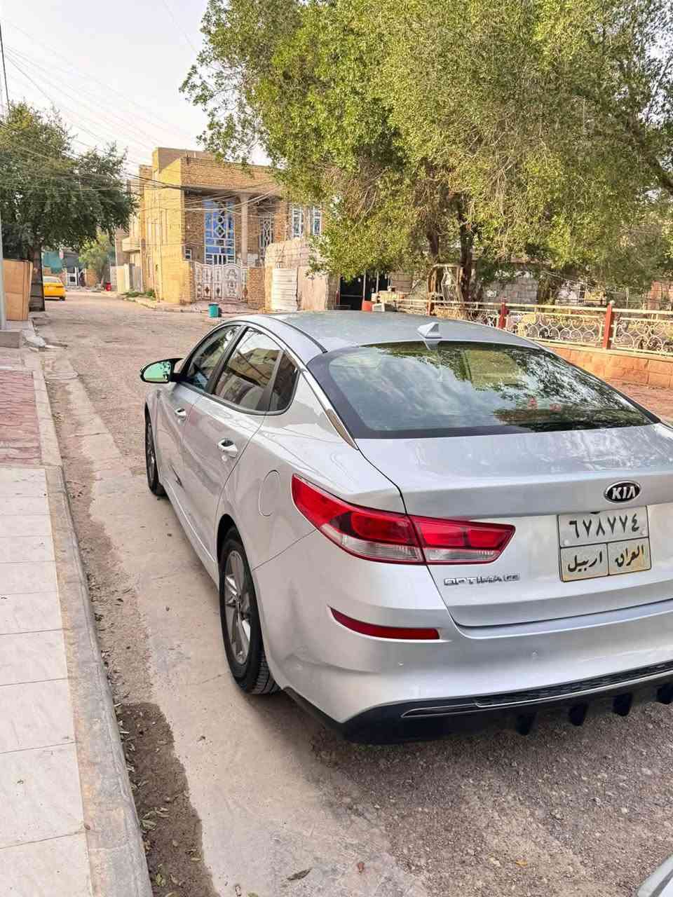 السلام عليكم 
كيا اوبتيما 2019 وارد امريكي
حجم الحرك 2400 جتي كشن جلد بلادي باسم شركة تحويل فقط سياره جاهزه صور الحادث مرفقة بالمنشور مع رقم الشاصي 
السعر 133 ورقه وبي مجال
***********
مكان السياره كوت
