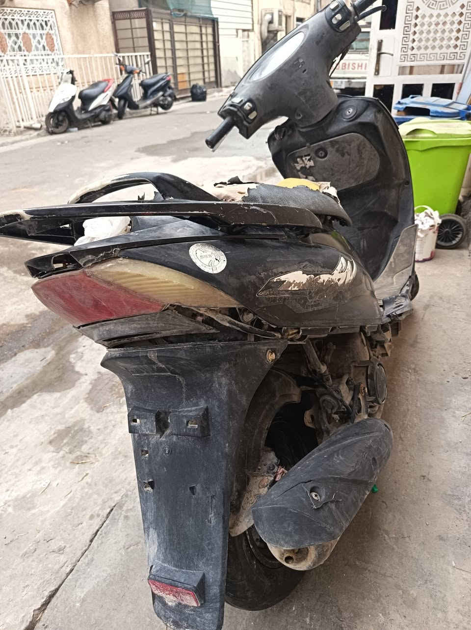 ماكس • ١٤٠ • عطلت