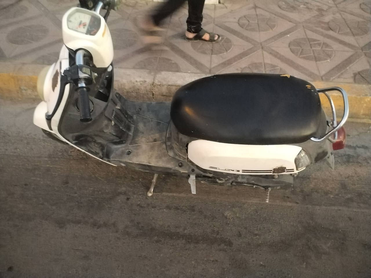 سلام عليكم دراجه بوليس كامله من كلشي سلف هندر كهربائيات كله المكان بغداد الخطيب الدولعي الرقم ***********
