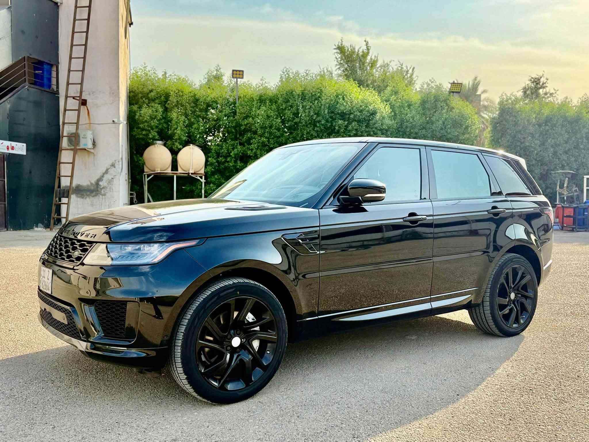 رنج روفر سبورت • V6 ٢٠٢٠ • حادث بابين
