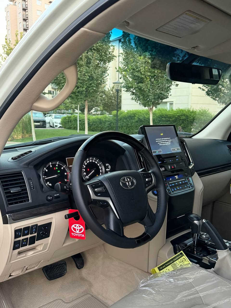 Toyota land cruesir 2021 V6 [63km]

♟️اخت زيرو بل كارتون سياره 
🪬ارخص  سعر بكل عيراق 📦

🔹لاند كروزر   ٢٠٢١  gxr  ساز باب اولا
🔹محرك ٦ سلندر 
🔹ماشي [٦٣km] الف كيلو ضمان شريكه 
🔹سياره زيرو شريكه ساز باب اولا 
🔹كل سيرفسات بل شريكه ساز
🔹ماشيه حقيقي بشرت داخل شريكه
🔹بسمطين + سماعه بيلادي + فرشات بيلادي موجود + كتلوكات و اورقات شريكه

🔹سياره مكفوله كفاله عامه كلشي حتا لاحايت  بشرت حصوه مابيها بشرت 
🔹بدون صبغ + بدون بارد + بدون رصعات
🔹بدون حتا شخت مابيها + دعاميات حتا
🔹بدون رصعه و شخت مابيها 
🔹رمل مابيها + لحيه بدون صبغ  كل شرت

‏‎🔹فول فول مواصفات
‏‎شاشة كبير لمس 5كاميرا حاسة
‏‎كاميرات 3 شاشات سيلاد فتحة سقف 
‏‎كشن جلد كشن كاراباي شحن موبایل  8 اريباك تبريد مركزية
‏‎بصمة تشغيل عن بعد باب جاك سلاجة ليد زينون 
‏‎تحكمات ستيرن دبل فوليوم فورويل هوك
‏‎سيارة بها 2 بصمة من شركة جديد جدأ 
‏‎سيـارة عل نظافتها احسبها صفر زيرو

🔹تخم تاير دنلوب الاصلي

‏‎ 🔹محرك كير بشرط مامفتوح
سياره حيل نظيفه كلشي علي بيلادي
تحويل بشرت مباشر حول باسمي السنويه
بشرط تحويل و خرامه 
سياره دينار مصرف مابيها
سياره رقم اربيل 
مكان / سليمانيه 
سعر / 568$ 
رقم /*********** السليمانية, العراق
