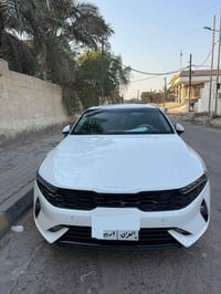 كيا K5 • ٢٠٢٢ • بها قطعتين