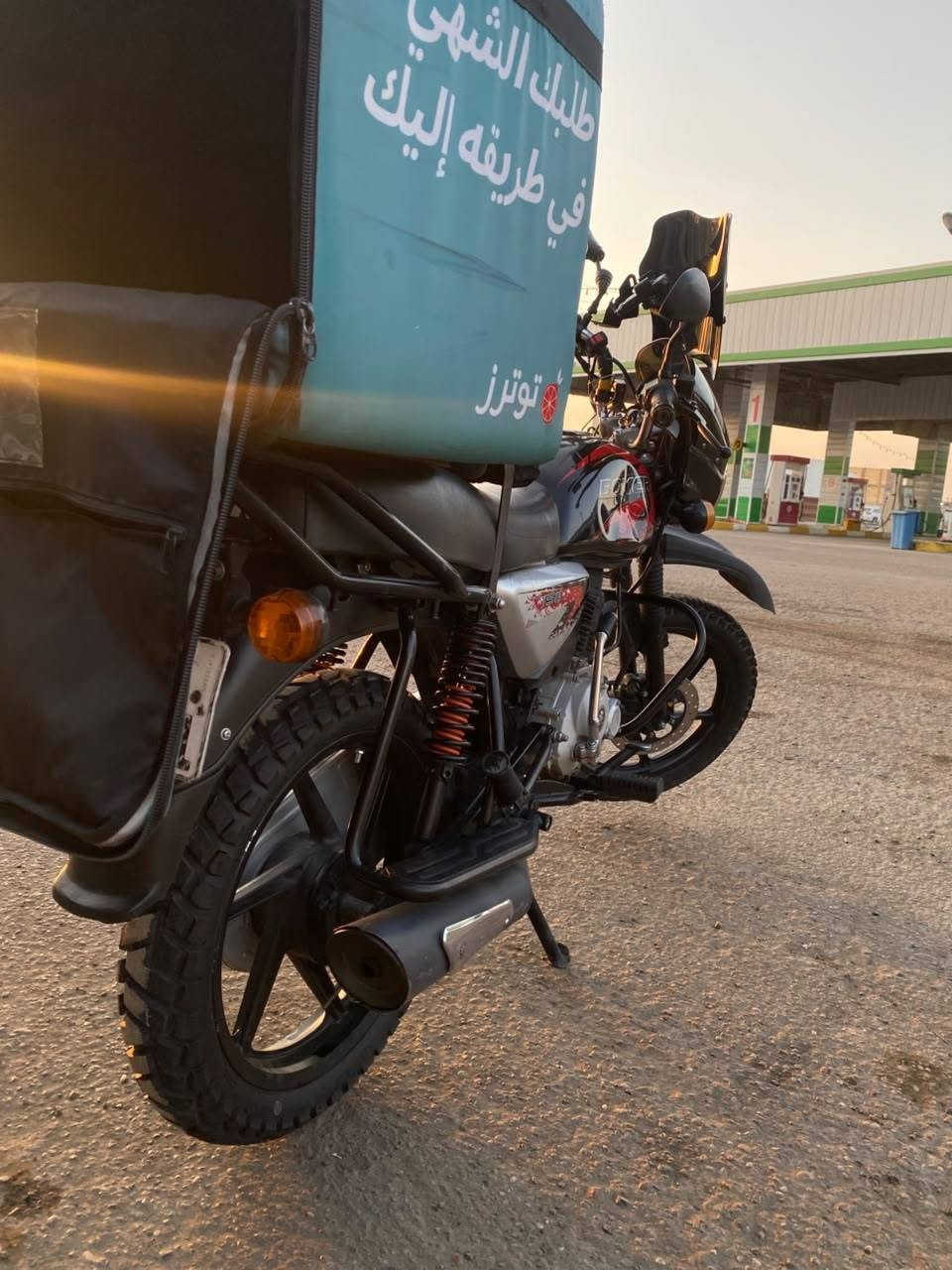 سلام عليكم بوكسر موديل 23 درجه خير من الله مرقم لوحت نكلزيه يعني قبل طلع بشرع دجه كفله من كلشي بس بيه ضربه بل تانكي سعر خاص ***********@
