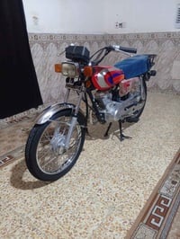 بلا تفاصيل • معلومات ناقصة • دراجة نارية