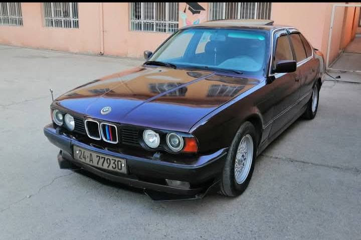 بيئم 525 موديل.1993.محرك جديد  كبس ديجيتال  گير اتوماتيك .  سلايت جامات كهربائيه تبريد قطعتين . دبل أيرباك.مرايات كهربائيه .كوشن جلد .گير محرك بشرط  سيارة عام بخ جمالية تحويل  بشرط . رقم وسنوية  جديد حتى.2029.سياره رقم دهوك و موجوده بدهوك.سياره بدون مصرف نهائيا.بس حادث جاملوق امامي نفر
سياره تحويل و غرامات بشرط ..سعر.65.مجال 
***********.فايبر.واتسأب دهوك, العراق
