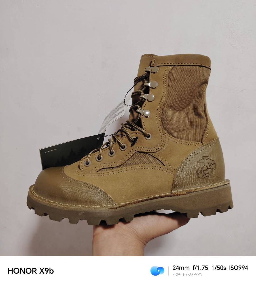 متوفر بسطال دانر ( Danner) مارنز اصلي امريكي بل كارتون اللون صحراوي خامه جلد طبيعي ثلاث طركات فول طبي يجي خياط شركه يعني مستحيل يطك او يخلع قطعه وحده فقط سعر١٢٠ لا غير قياس 6.5R للتواصل واتساب *********** لا يوجد خاص لان مغلق
