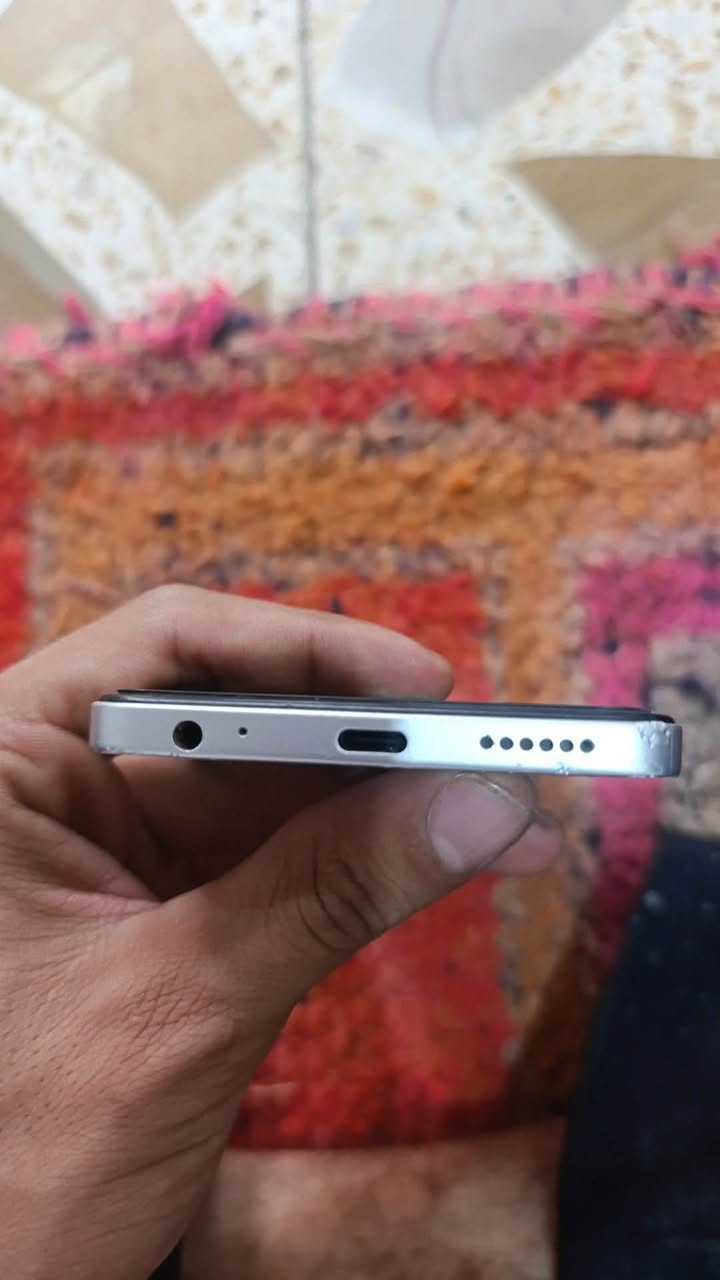السلام عليكم
تكنو سبارك 30

ذاكرة ٢٥٦

بطارية 5000

جهاز ما مفتوح 

نظيف كلش 

جهاز للبيع للتواصل خاص او

***********
